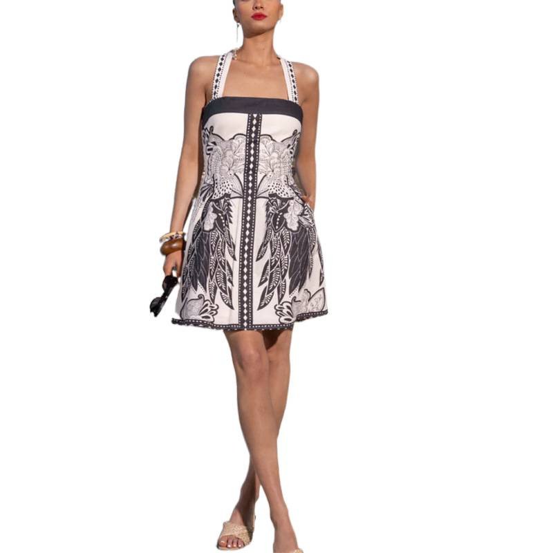 Short Dress With A Back Pleat And A Positioned Print - Image 6