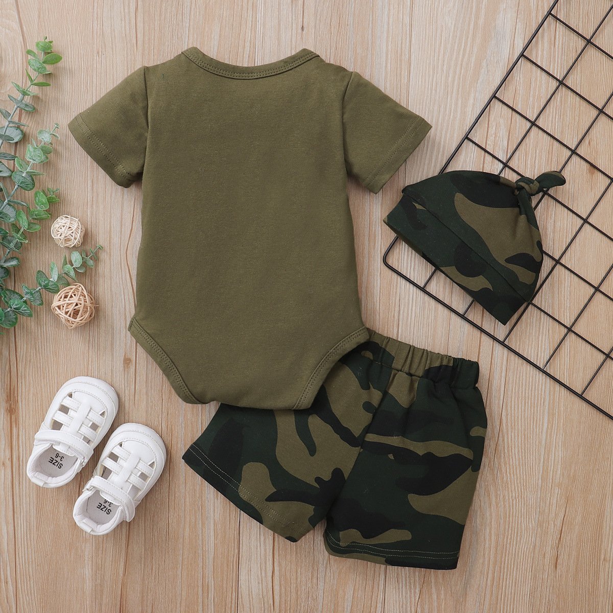 Printed Short Sleeved Camouflage Shorts And Hat Three Piece Set For Boys And Children's Clothing - Image 7