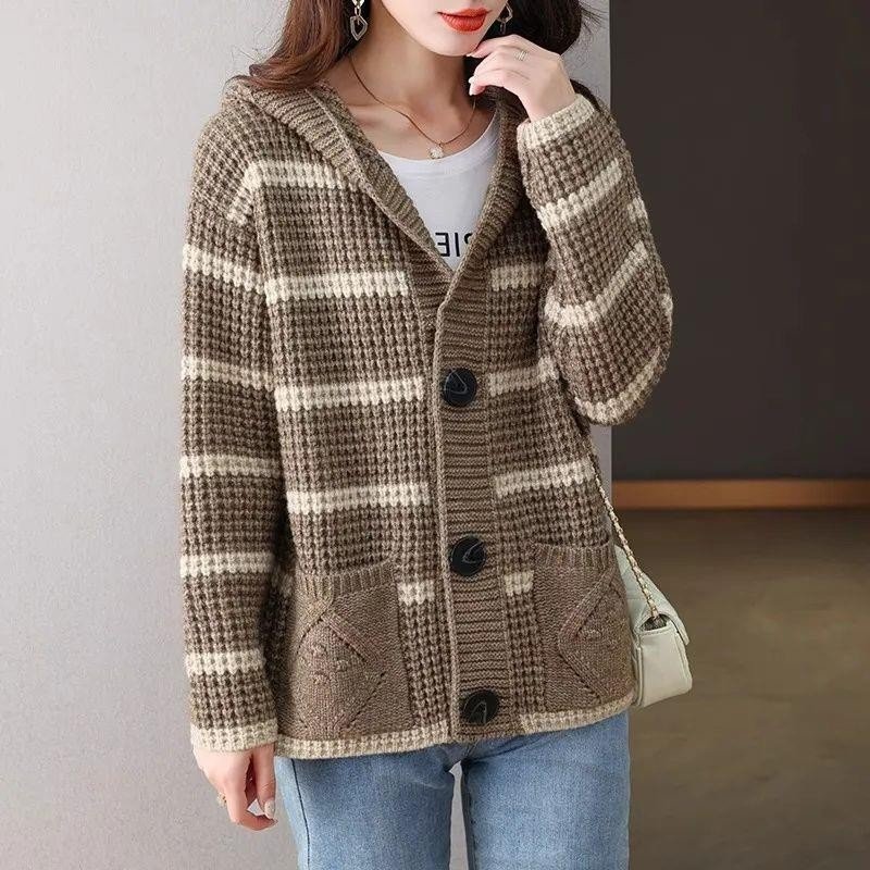 Retro Striped Hooded Cropped Sweater Coat - Image 3