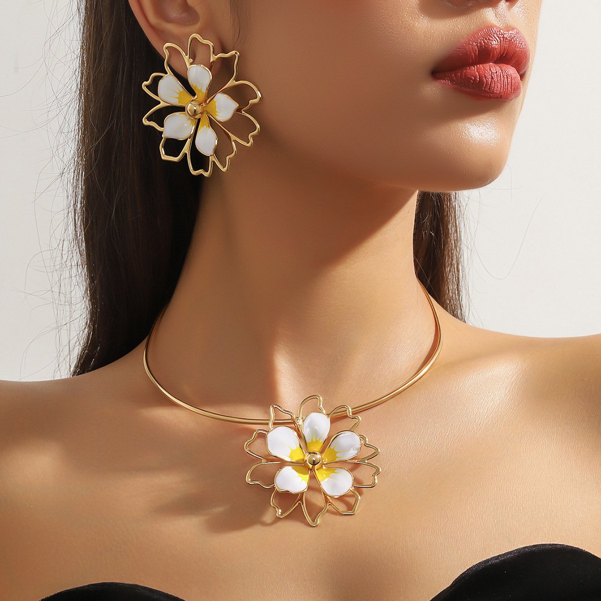 Metal Light Luxury High-grade Sense Necklace And Earrings Suite - Image 6