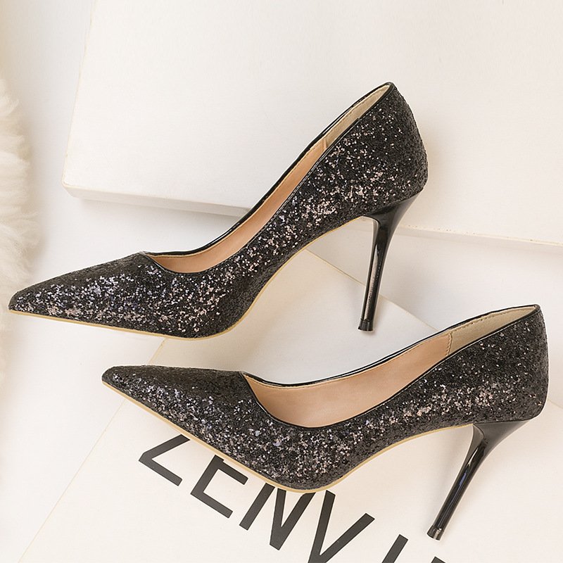Women's Low-cut Pointed Toe Gradient Sequin High Heels - Image 3