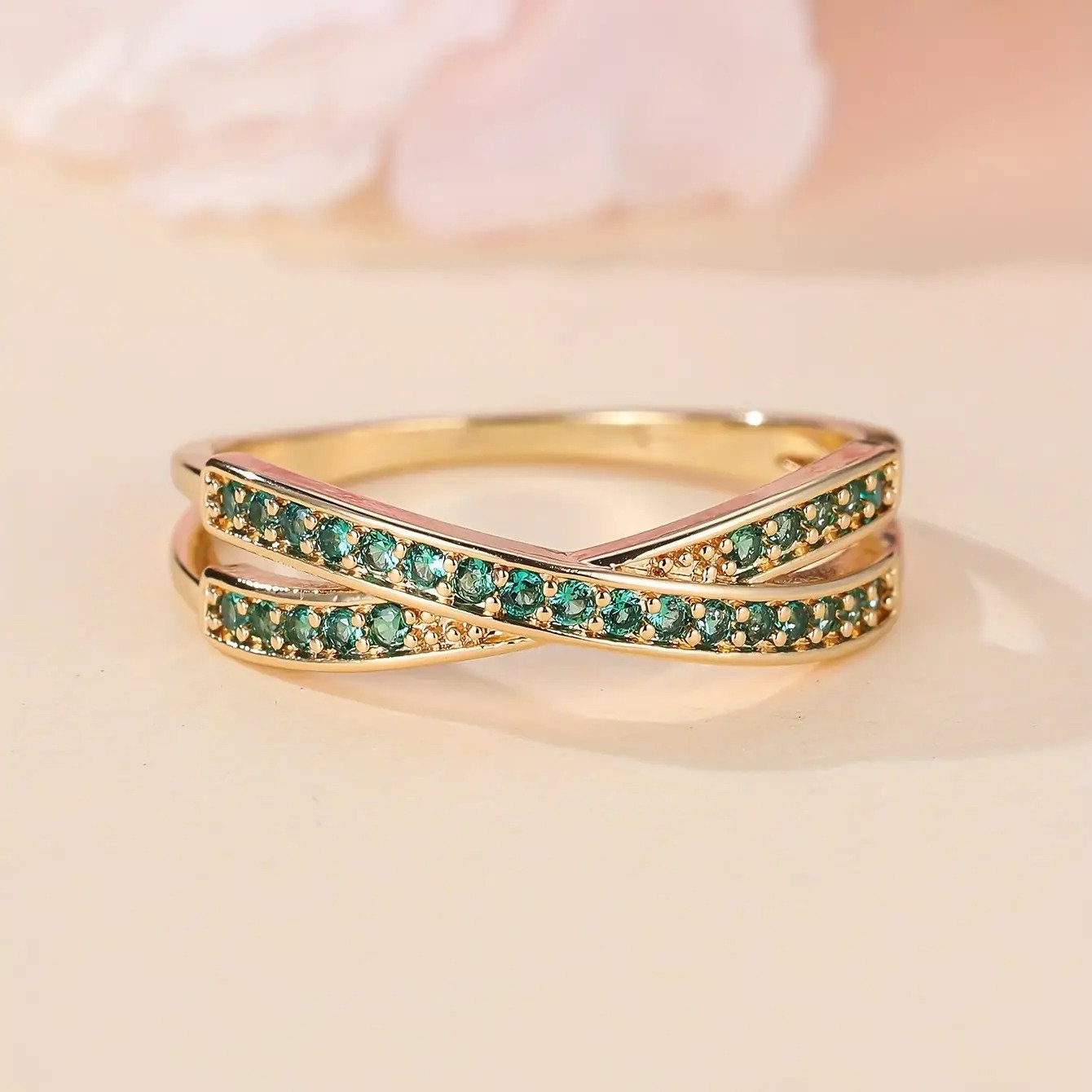 Trendy Minimalist Green Ring Set With Full Diamonds - Image 6