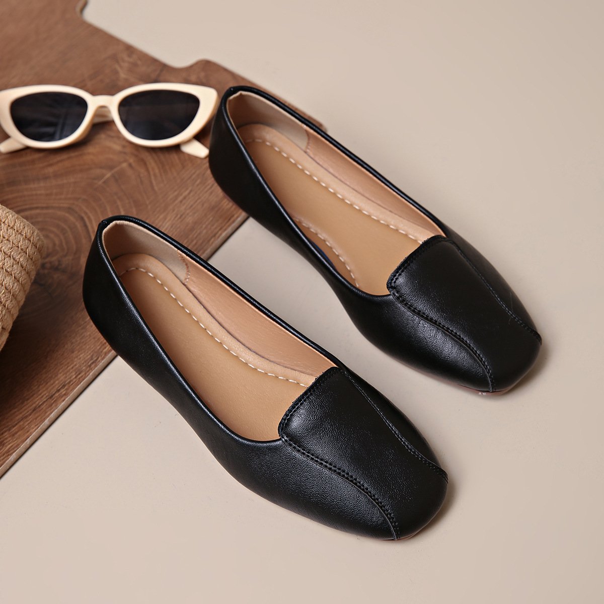 Women's Shallow-toed Flat Sandals - Image 2