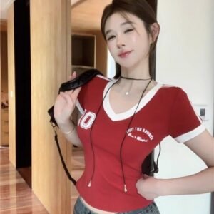 Retro-style V-neck Contrast-color Straight-shoulder Short Sleeves