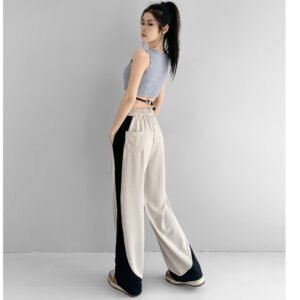 Loose Fitting Fashionable Sports Pants For Women