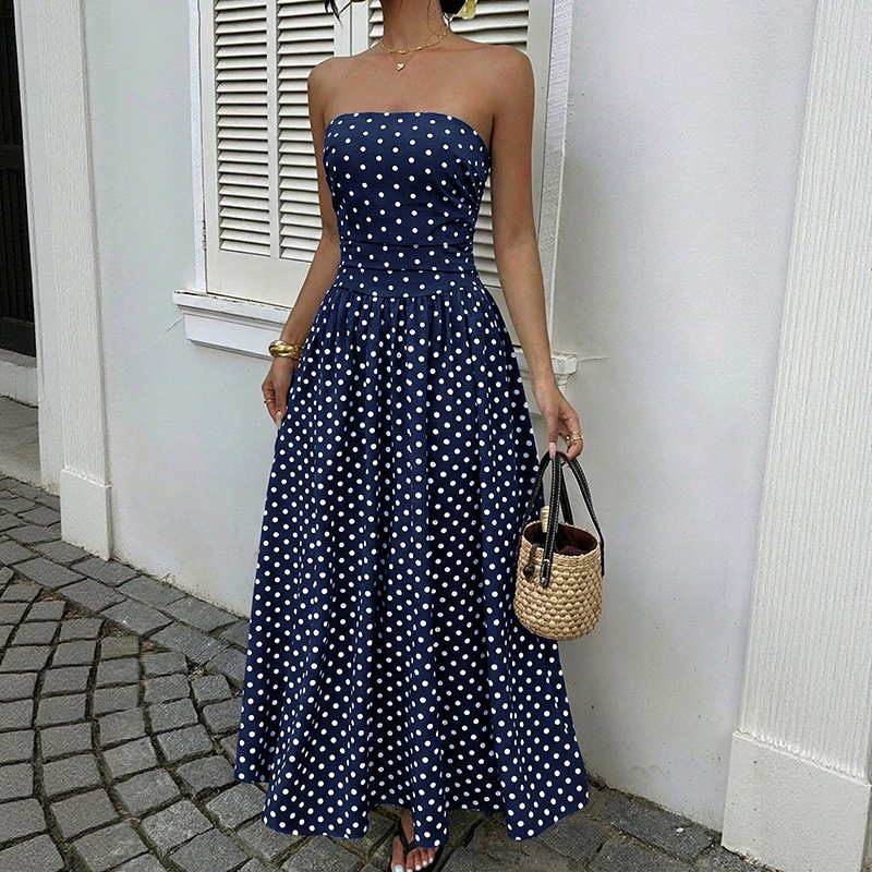 Sleeveless Tube Top Dress With A Polka-dot Print - Image 6