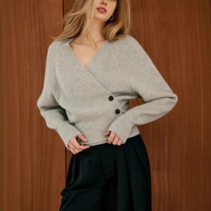 Retro Lazy Style V-neck Short Sweater Women Autumn Winter