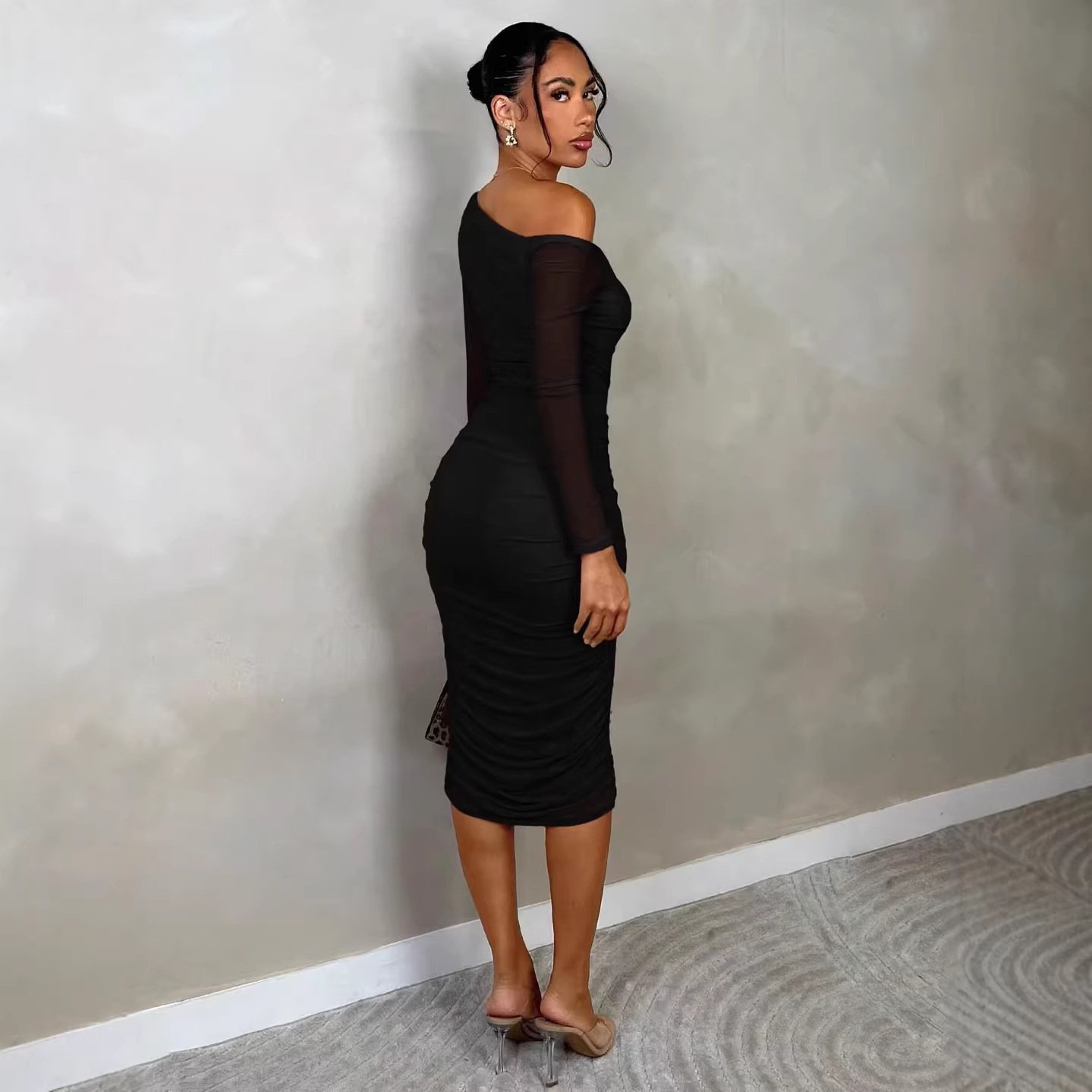 One-Shoulder Mesh Long-Sleeve Pleated Bodycon Dress - Image 3
