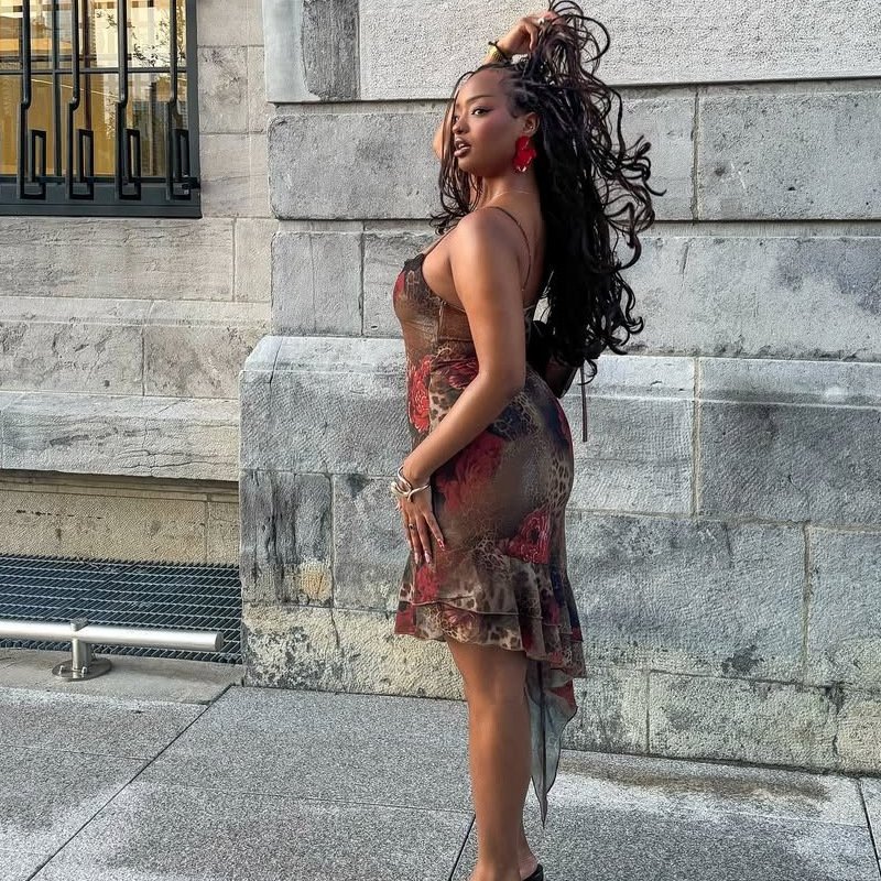 New Sexy Figure-hugging Asymmetrical Printed Slip Dress - Image 4