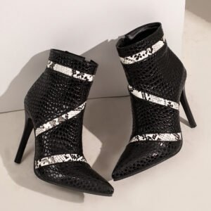 Color-blocked Pointed-toe High-heeled Boots With A Stiletto Heel