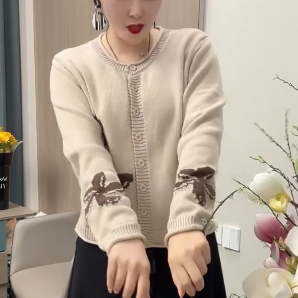Stylish Knit Winter Fashion Lazy Retro Floral Round Neck Cotton Top - Image 5