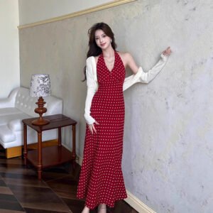 Fitted Figure-flattering French-style Polka-dot Print Halter Dress