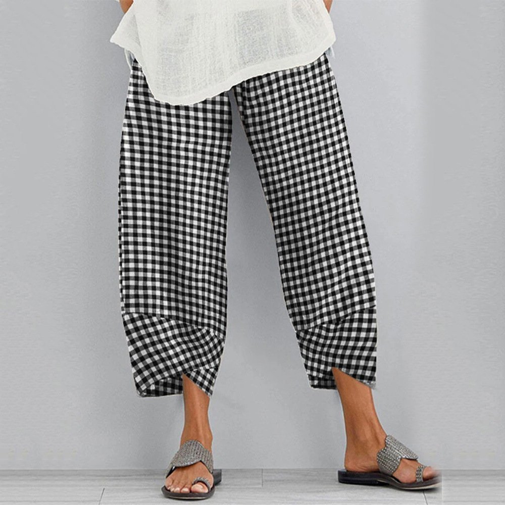 Cropped Pants With Checkered Panels For Versatility - Image 3