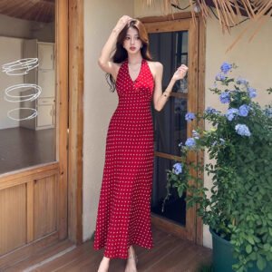 Fitted Figure-flattering French-style Polka-dot Print Halter Dress