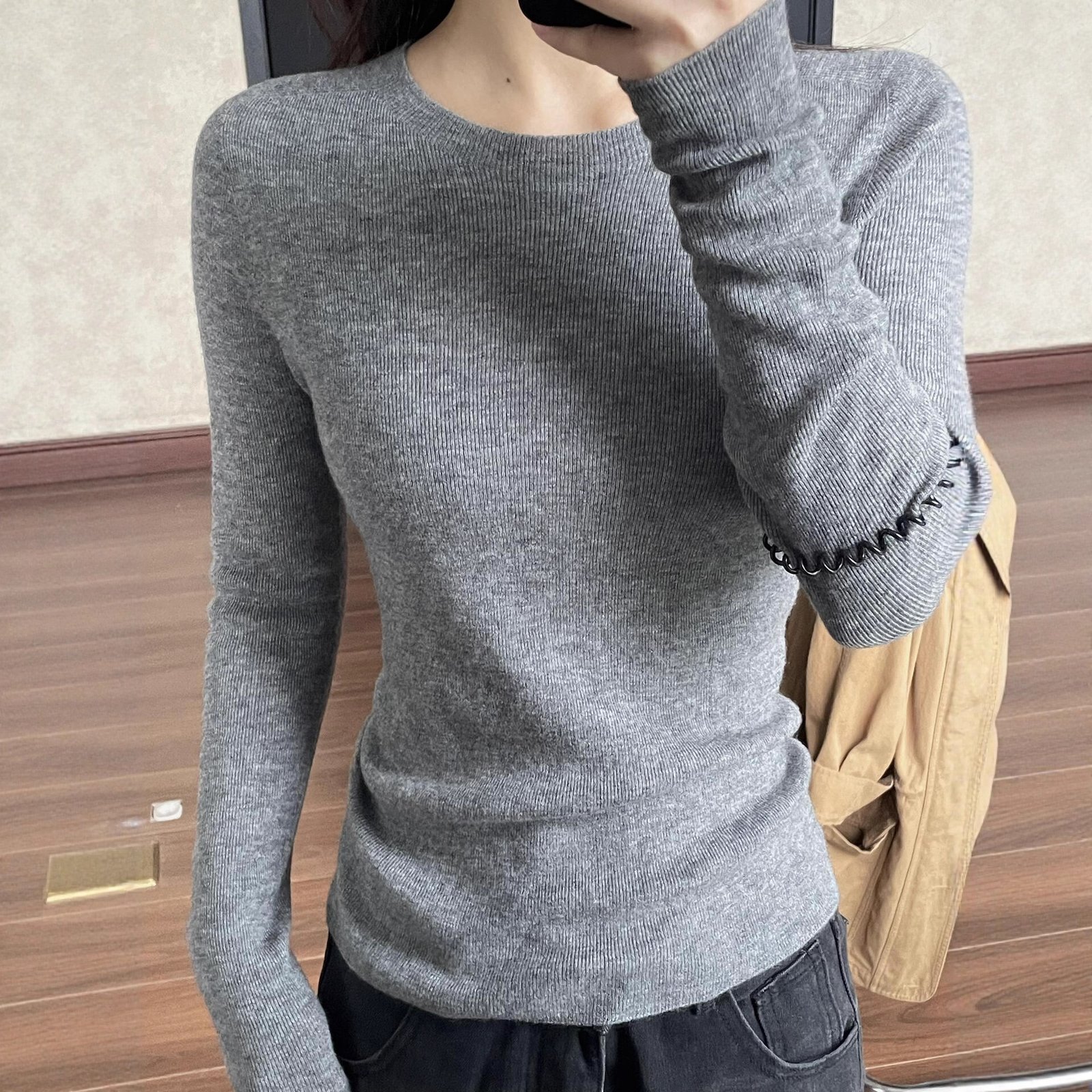 Round Neck Knitted Sweater For Women - Image 3