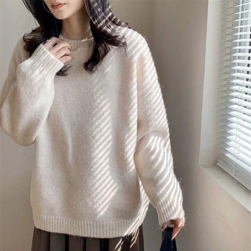 Thickened Loose-fitting Crew-neck Laid-back Style Sweater For Women - Image 2
