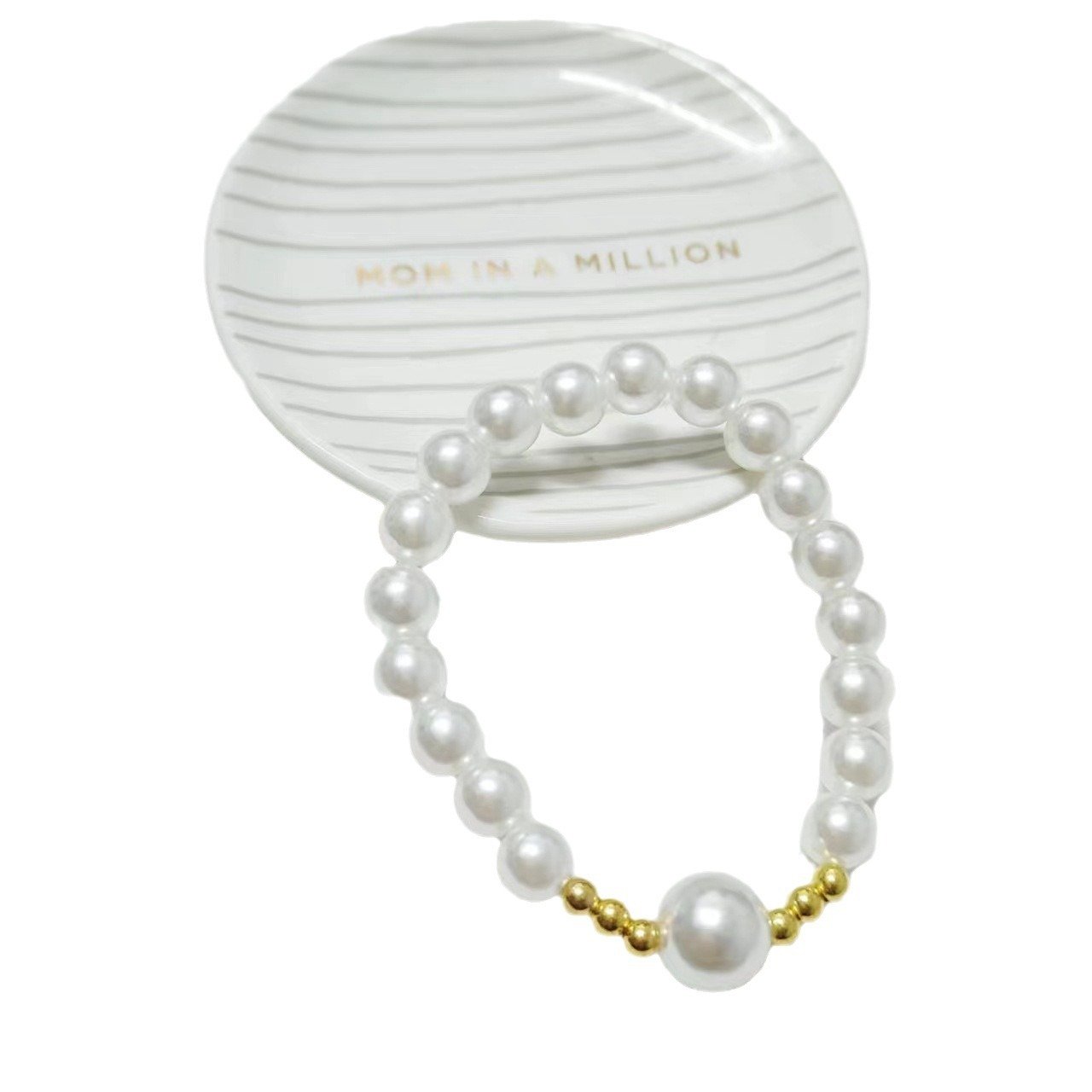 Pearl, Luxe-Looking Beaded Elk Pendant Bracelet - Image 9