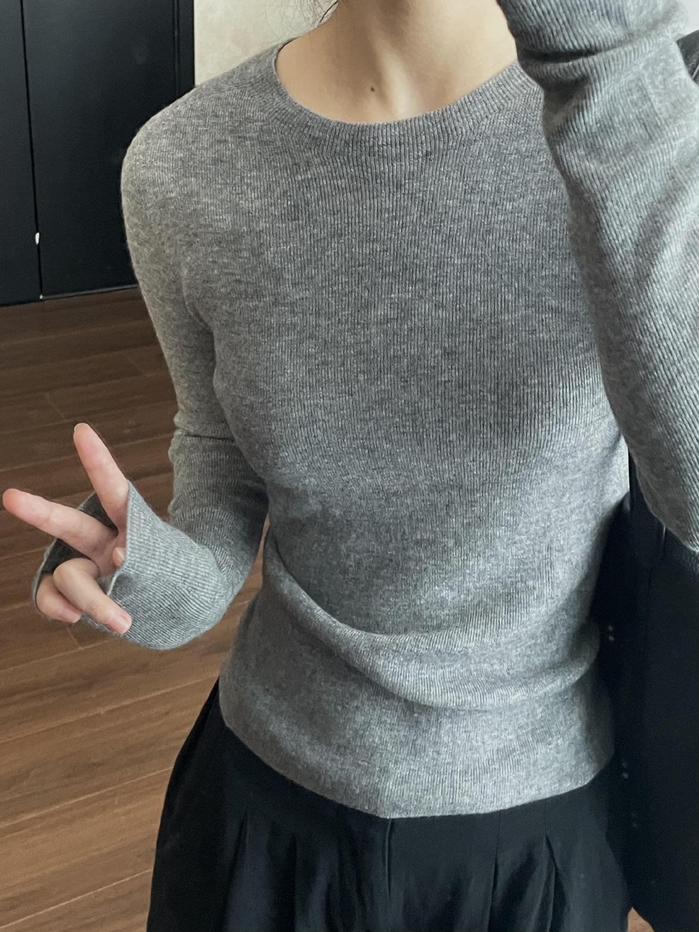 Round Neck Knitted Sweater For Women - Image 8