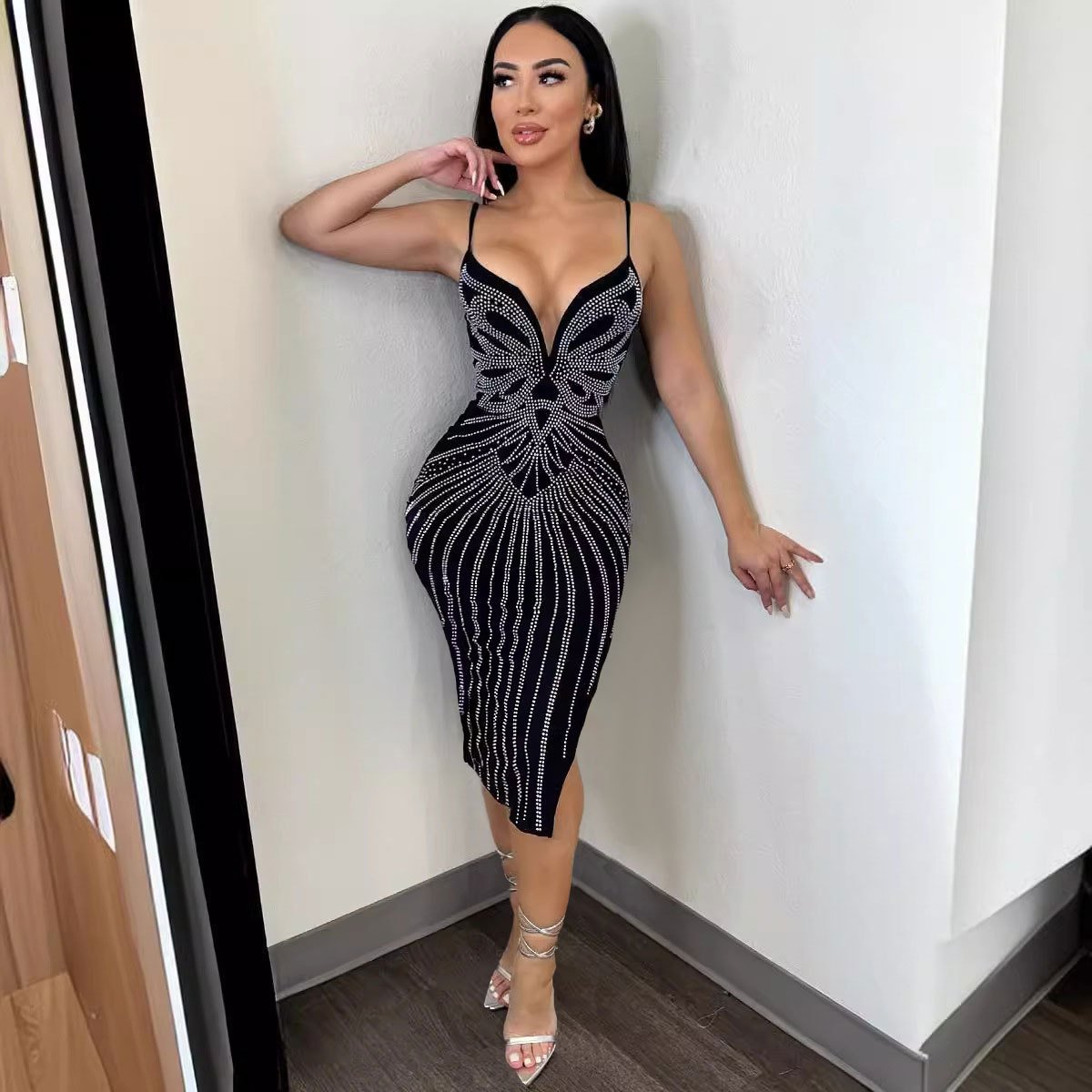 Hot-stone-embellished V-neck Sheath Slip Dress With A Slit - Image 3