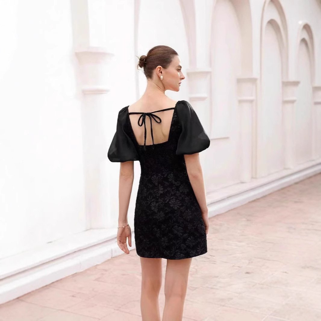Retro Waist-Cinching Lace-Up Patchwork Pleated-Sleeve Dress - Image 2