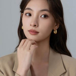 Golden Earrings Bold Light-luxury And Uniquely Stylish French-style Vintage Stud Earrings