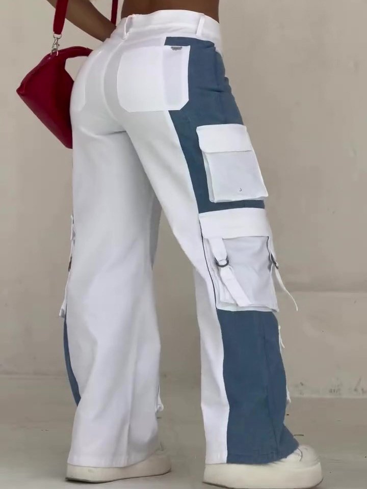 Contrast Pocket Cargo Jeans - Image 2