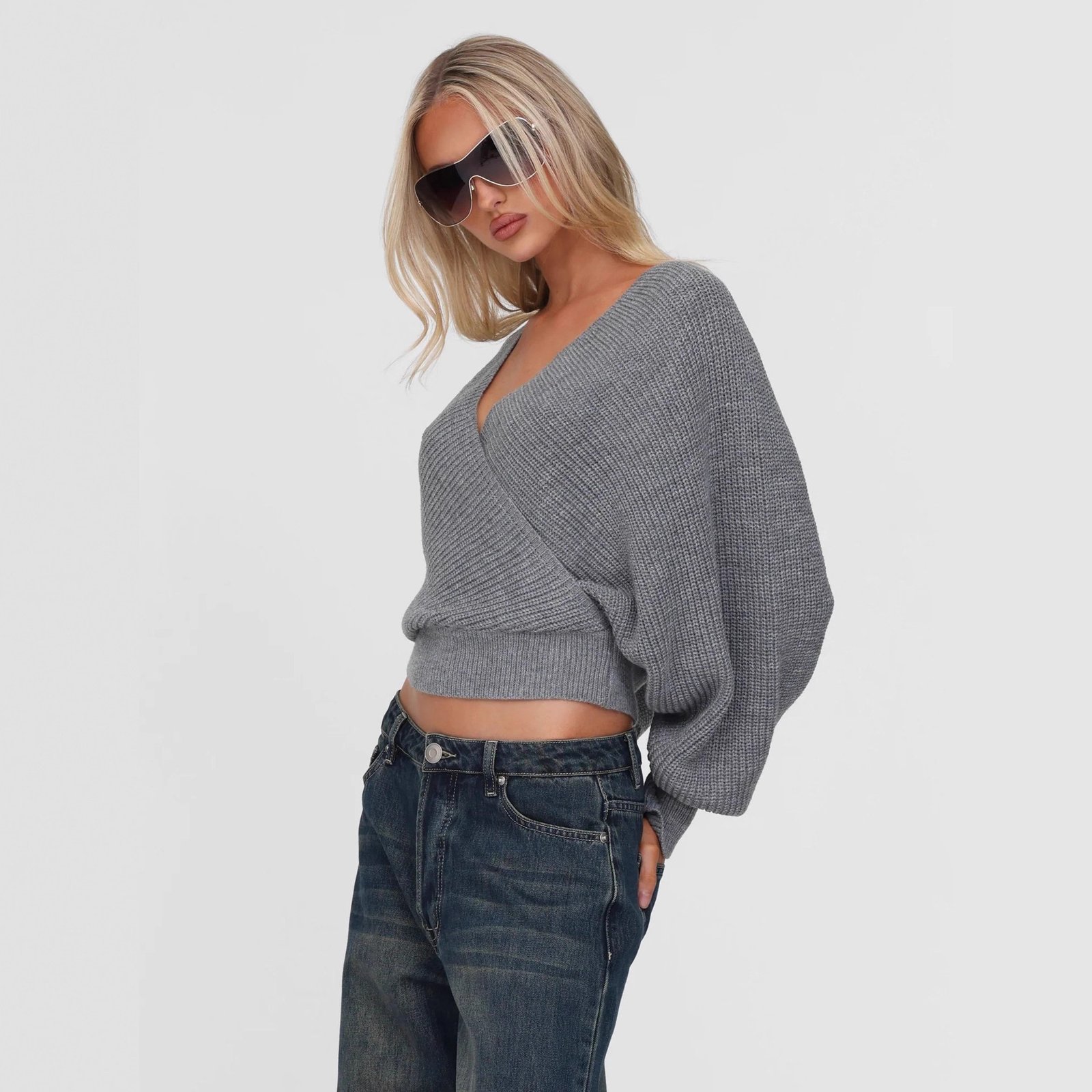 Cropped V-neck Long-sleeve Pullover Knit Sweater - Image 4